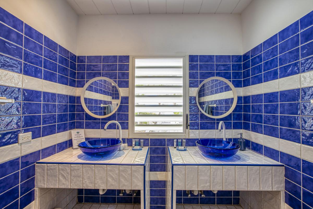 46_Location villa 4 chambres Beacon Hill Saint Martin - salle de douche